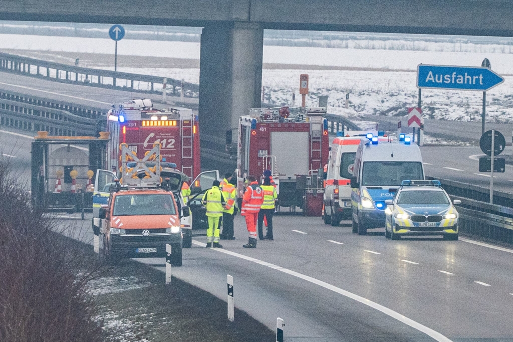 Autobahn-3-nach-Sprengung-und-Sperrung-wieder-frei