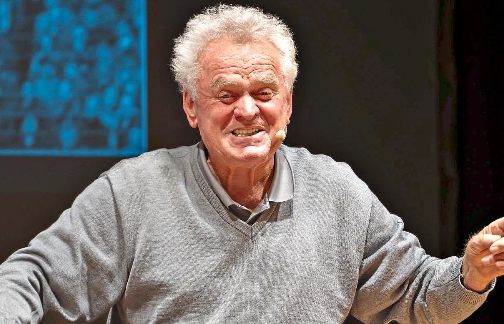 Sports legend visits Dachau: Sepp Maier on his life between football and ...