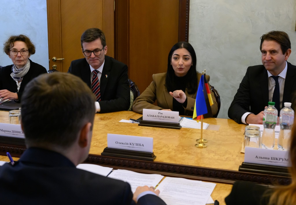 Entwicklungsministerin-wirbt-um-Investitionen-in-die-Ukraine