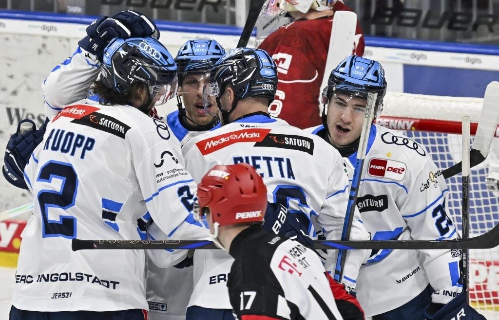 -Hexer-Brochu-Preto-Premiere-und-Pietta-Rekord-ERC-Ingolstadt-gewinnt-5-2-bei-Adlern-Mannheim