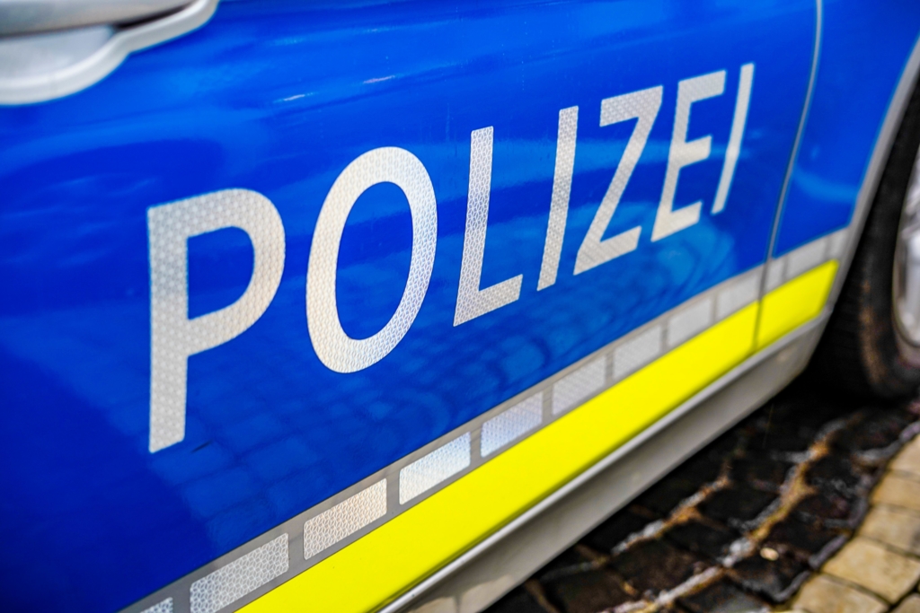 34+ 87-Jährige Beim Gärtnern Von Polizisten Getasert, Sie wurde von