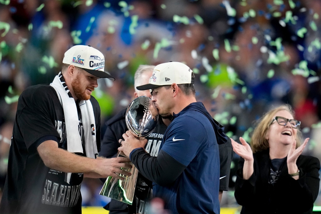 -Ist-unglaublich-Seahawks-bezwingen-Patriots-im-Super-Bowl