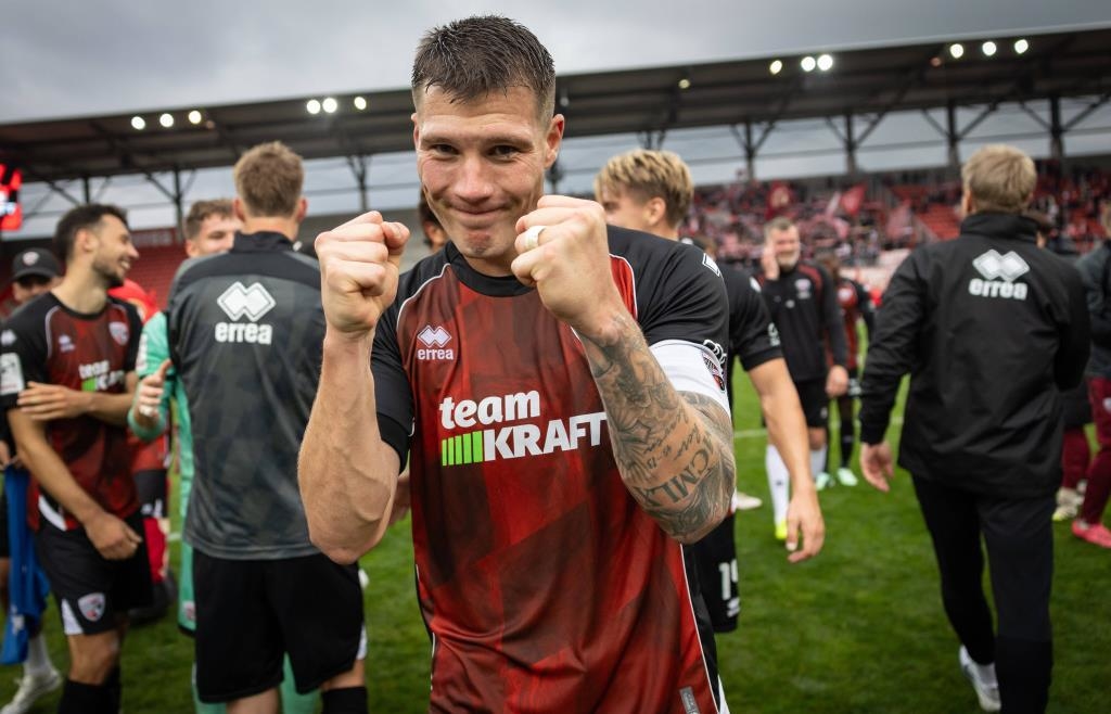 „Ecke, Scholle, Tor“ – FC Ingolstadt besiegt Rot-Weiss Essen mit Köpfchen