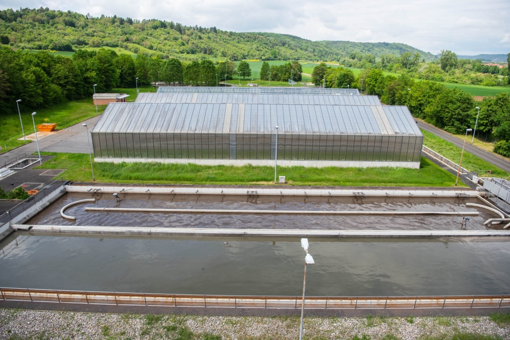 Mitarbeiter-tot-im-Kl-rschlammbecken-gefunden