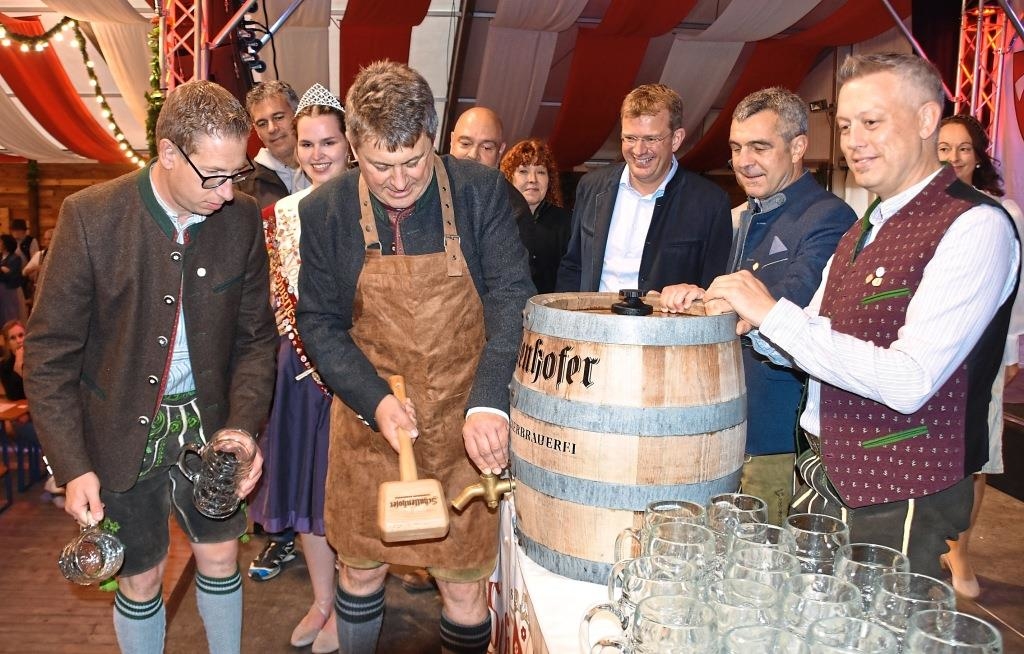 „O'zapft is“ in Beilngries: Das Volksfest ist eröffnet
