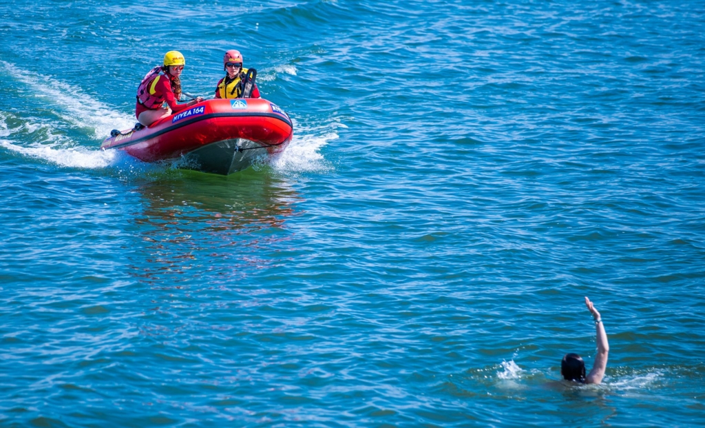 DLRG-Hundertfach-lebensbedrohliche-Situationen-im-Wasser