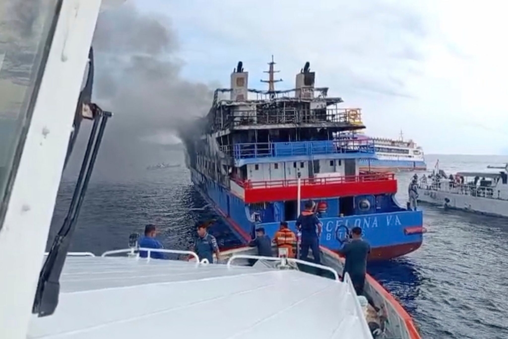 T-dliches-Feuer-auf-F-hre-in-Sulawesi