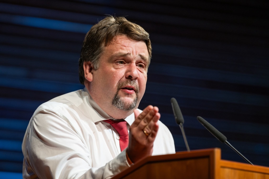 CDU-Arbeitnehmer-warnt-vor-Schlagseite-in-Sozialdebatte