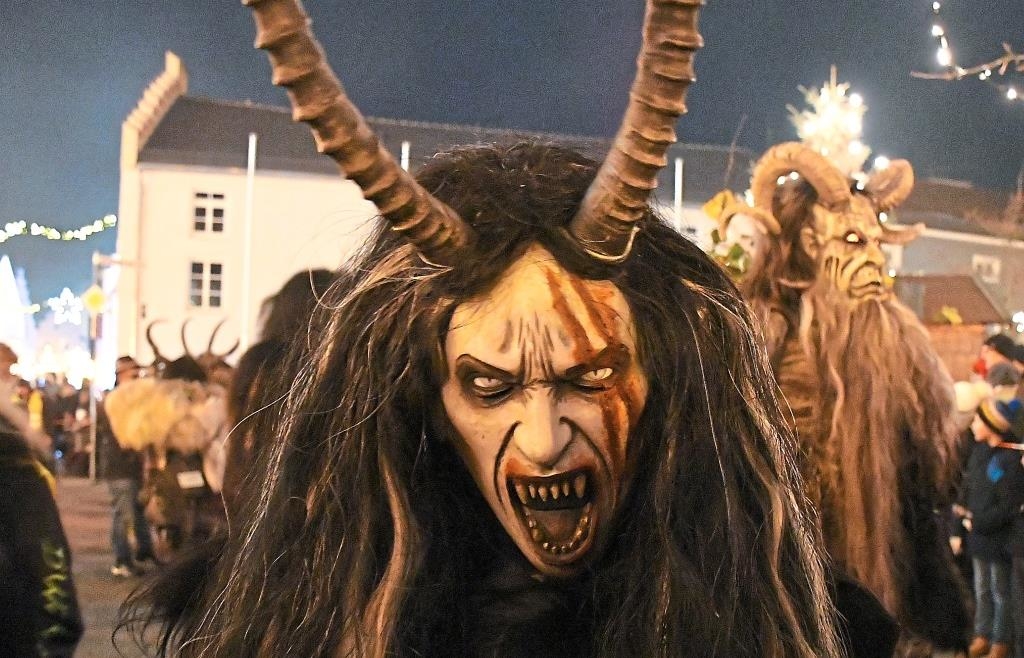 Brauchtums-Spektakel-am-Sonntag-Wissenswertes-zum-Rauhnachtslauf-in-Beilngries