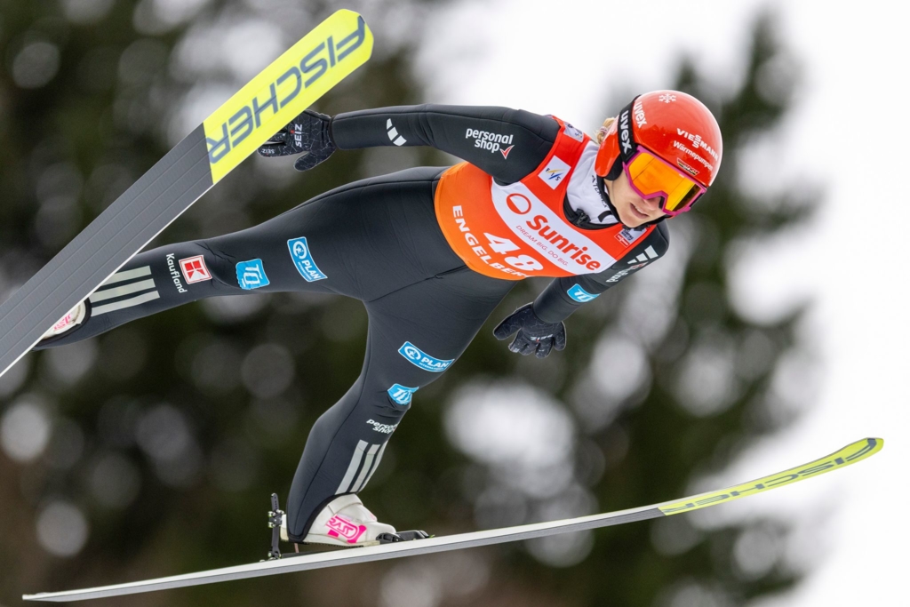 Skispringerin-Schmid-macht-nach-Olympia-Winter-Schluss