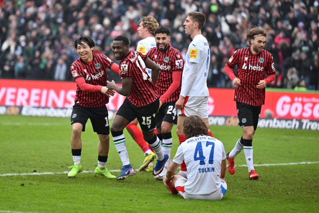 3-1-gegen-Kiel-Hannover-holt-im-Aufstiegsrennen-weiter-auf