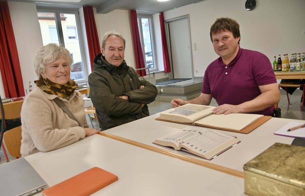 Briefmarken-Schatzsuche in Roth: Experten entdecken echte Raritäten
