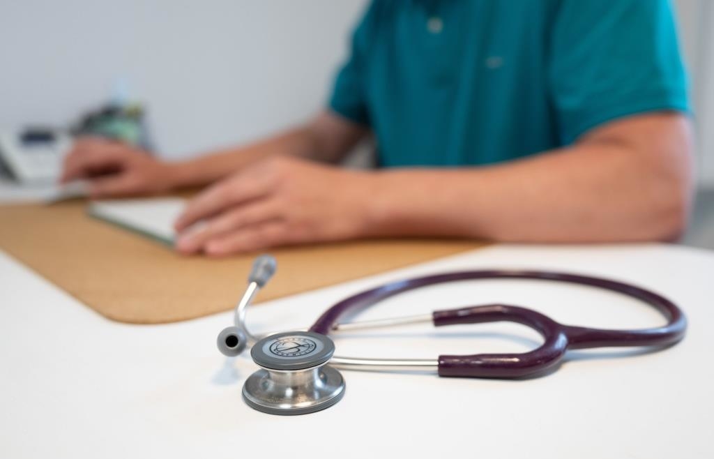 Gro-projekt-Hausarztpflicht-So-soll-der-Weg-zu-Fach-rzten-in-Zukunft-organisiert-werden