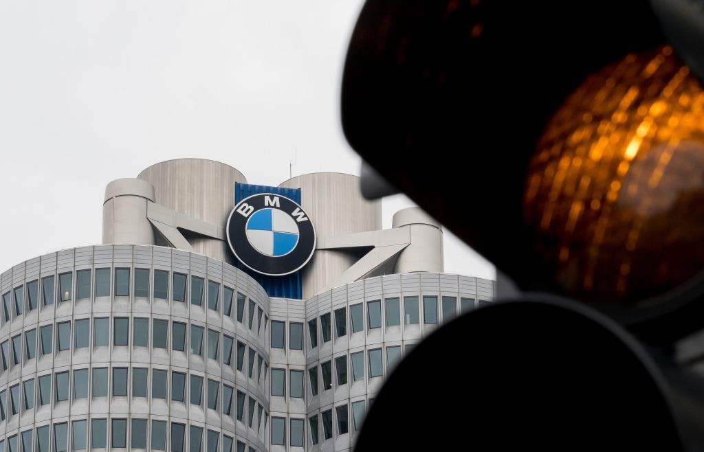 BMW temporarily suspends its severance program - | due to high demand