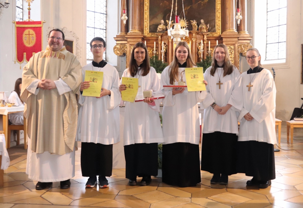 Langjährige Kühbacher Ministranten verabschiedet