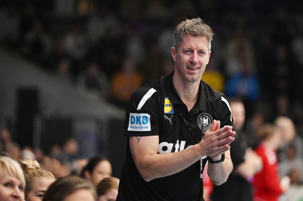 Silber-Coach-bleibt-Bundestrainer-der-Handballerinnen