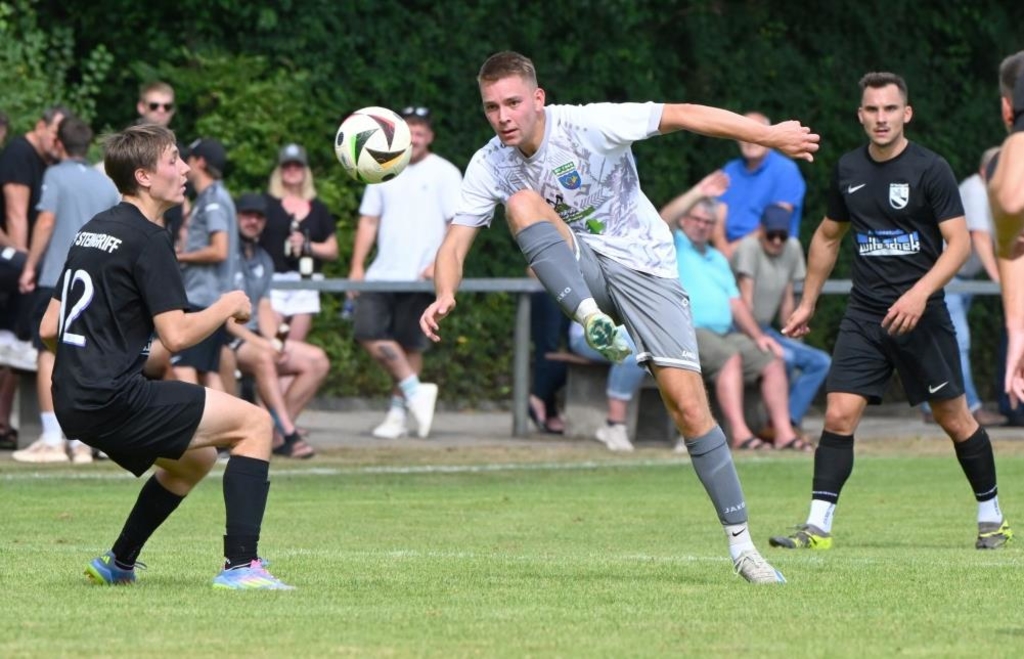 Die-Fu-ball-Kreisklassisten-aus-dem-Altlandkreis-Schrobenhausen-und-ihre-Zwischenzeugnisse-2025-26