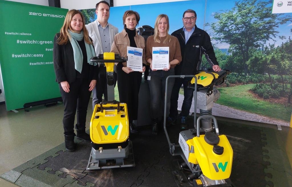 Mittelschule-Reichertshofen-und-Wacker-Neuson-werden-zu-Bildungspartnern