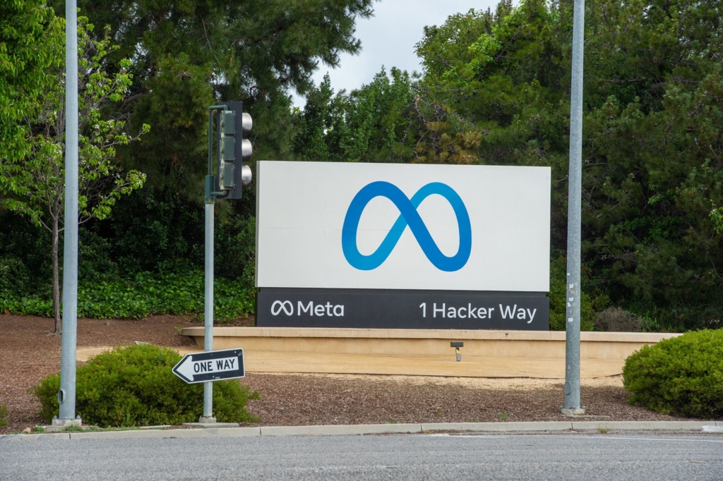 Facebook-Konzern-schraubt-KI-Investitionen-hoch