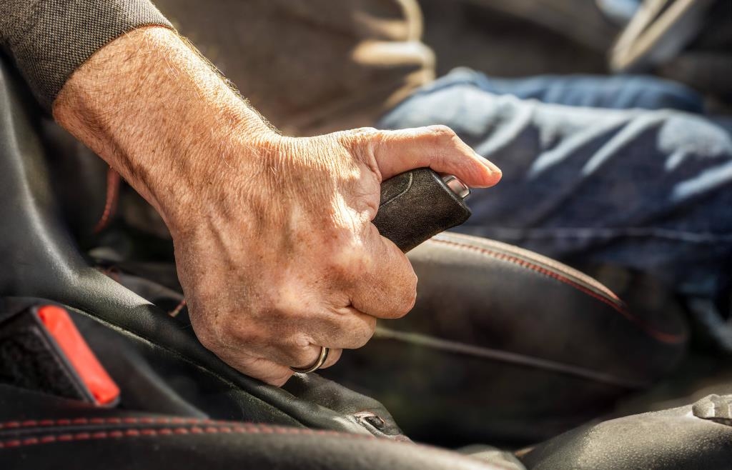 Senior (80) wird 15 Mal ohne Führerschein erwischt – und muss 50 ...