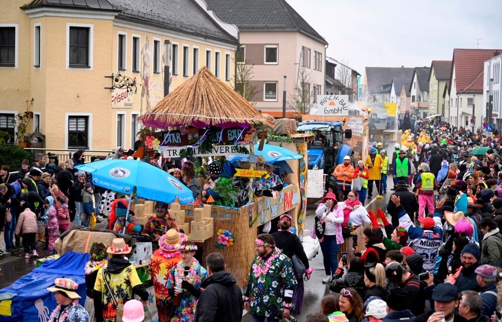 Markt Manching sucht Veranstalter für Faschingsumzug im Jahr 2027