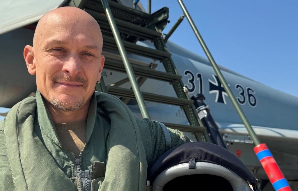 The sky is his workplace: Marcus Dankesreiter from Langdorf is a ...