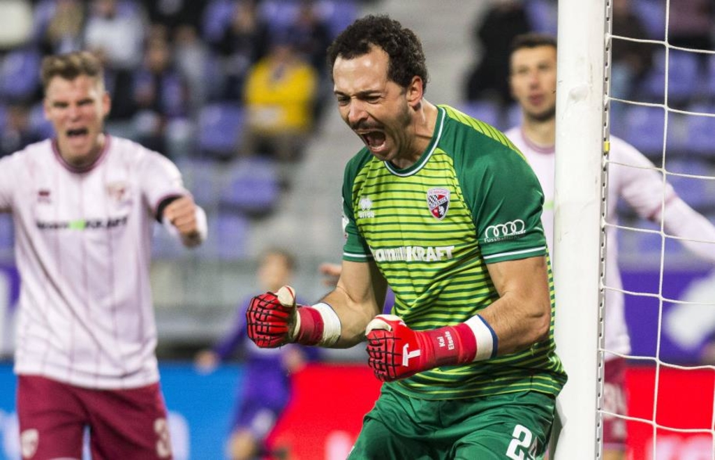 FCI-Keeper-Eisele-k-mpft-gegen-1860-M-nchen-um-Derbysieg-und-seinen-Status-als-Nummer-eins