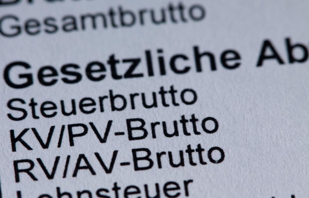 Bundesregierung-beschlie-t-Krankenkasse-wird-2026-f-r-Millionen-B-rger-teurer