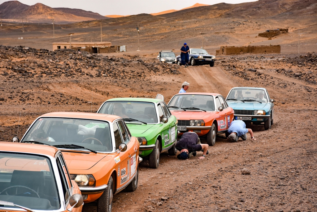 Wusa Reib Die Wut In Die Wüste Mit dem Oldtimer in die Wüste
