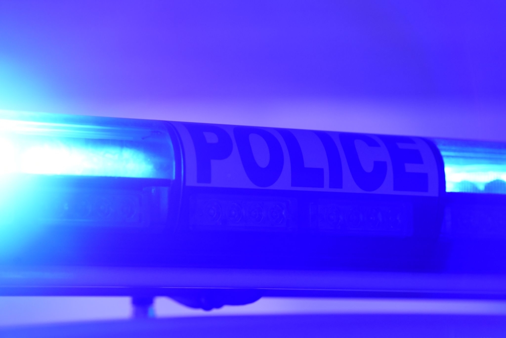 Drei-Frauen-in-Pariser-Metro-mit-Stichwaffe-verletzt