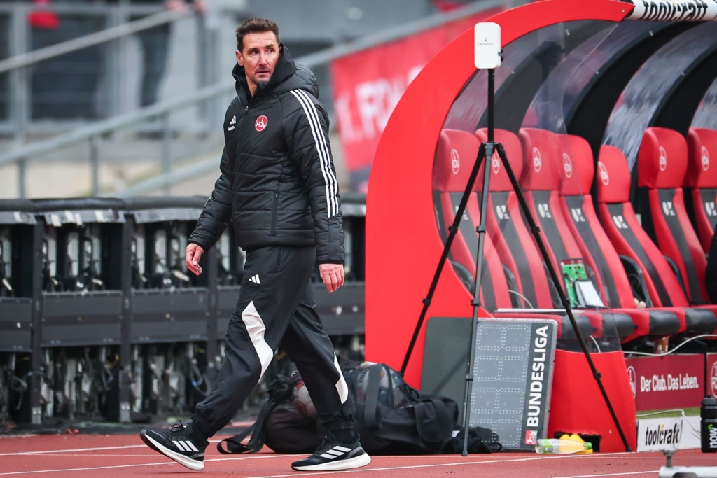 Kapit-n-gesperrt-Klose-legt-sich-in-einer-FCN-Frage-fest