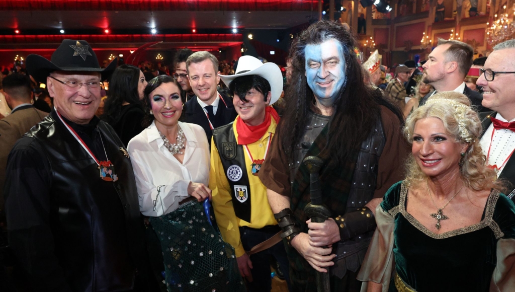 Verkleiden-mit-Botschaft-die-Politik-beim-Franken-Fasching