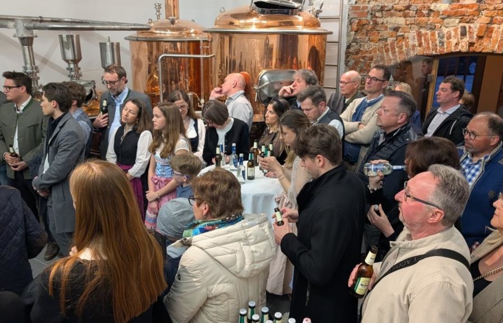 The new Winkler brewery in Berching receives a church blessing.