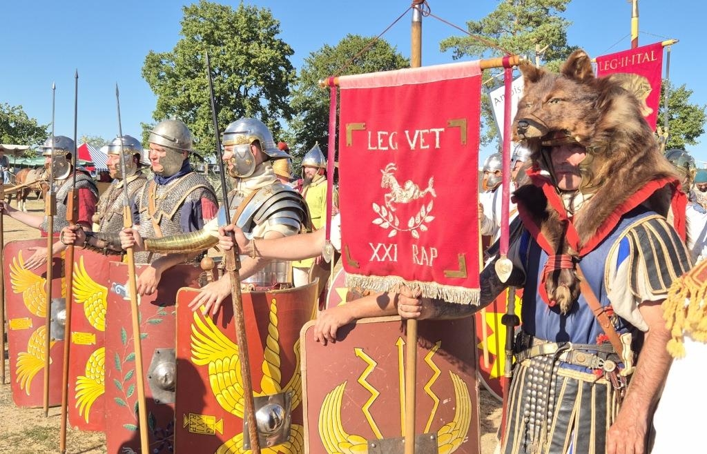 Roman Festival “Salve Abusina” in Neustadt: Legionaries showed how modern ...