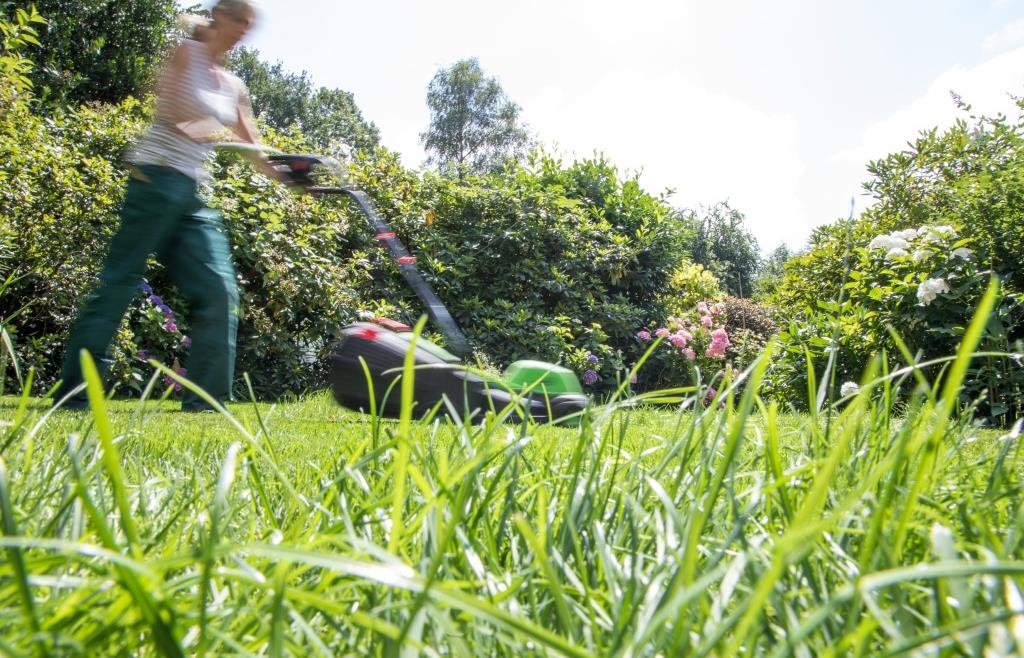 Lawn mower sabotage in Parsberg? Man makes suspicious find on his property