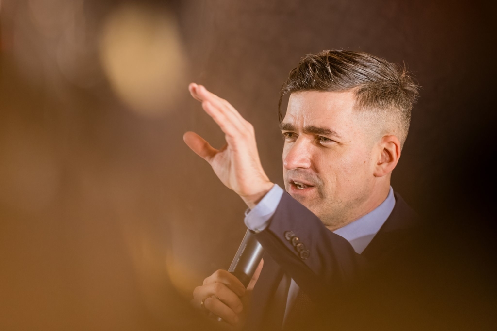 Sellner-AfD-zwischen-Abgrenzung-und-N-he