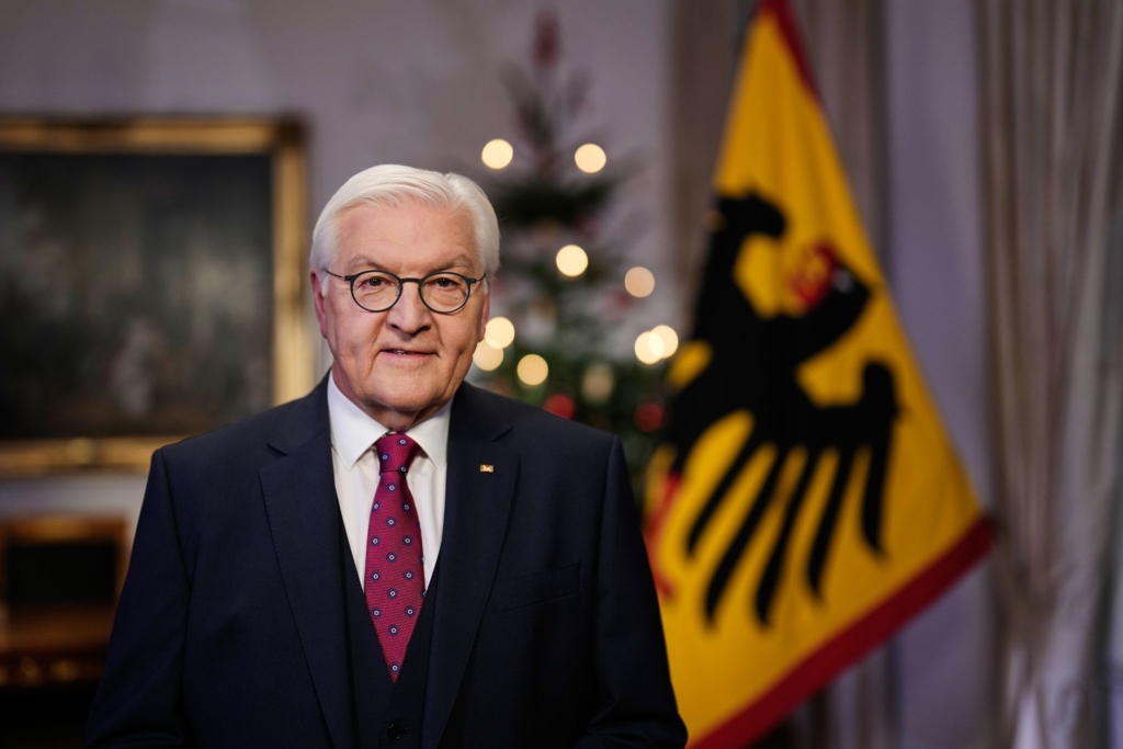 Steinmeier-ruft-zu-Weihnachten-zu-Mut-und-Zuversicht-auf