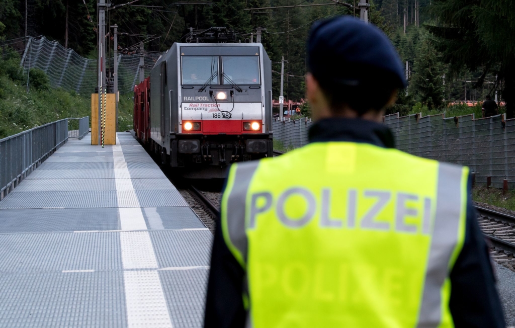 Prozess-um-Kontrollen-an-Grenze-zu-sterreich