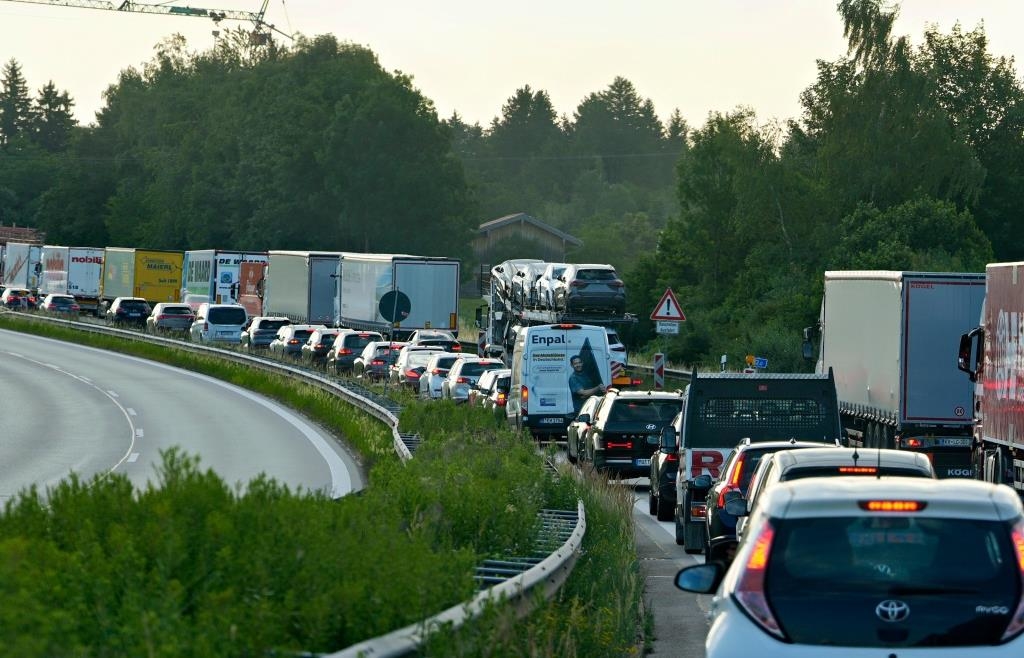 Weekend traffic warning: These highways are now threatened by constant ...