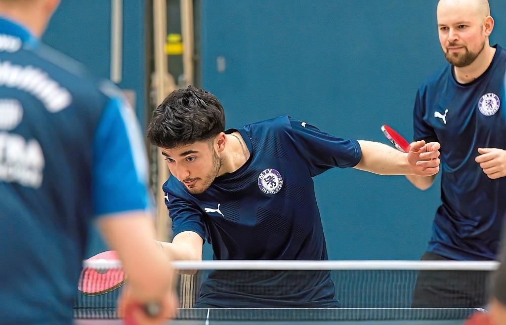 Tischtennis-Teuber-rettet-den-Punktgewinn-f-r-Oberligist-MTV-Ingolstadt-Klarer-Sieg-gegen-Gr-felfing-II