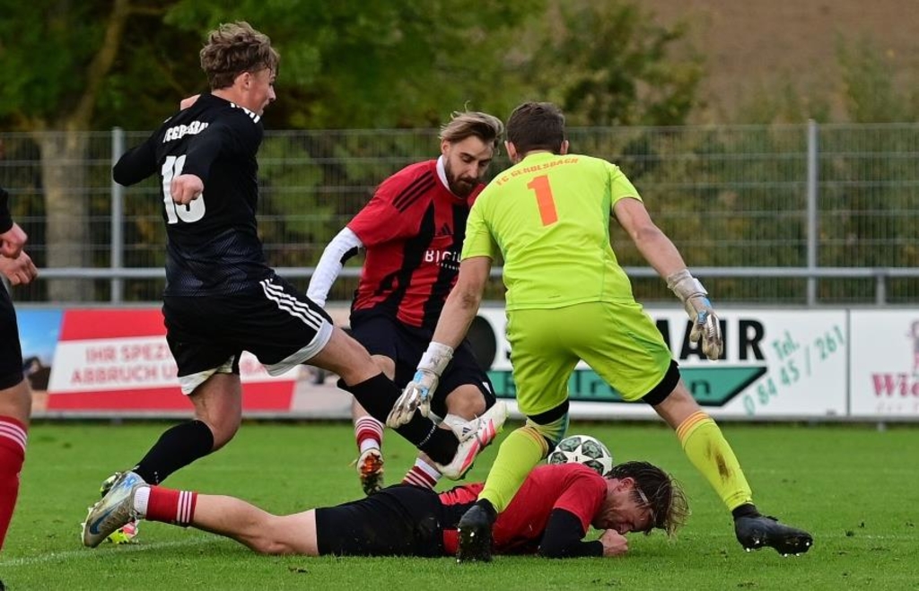 Die-Fu-ball-Kreisligisten-aus-dem-Altlandkreis-Schrobenhausen-und-ihre-Zwischenzeugnisse-2025-26