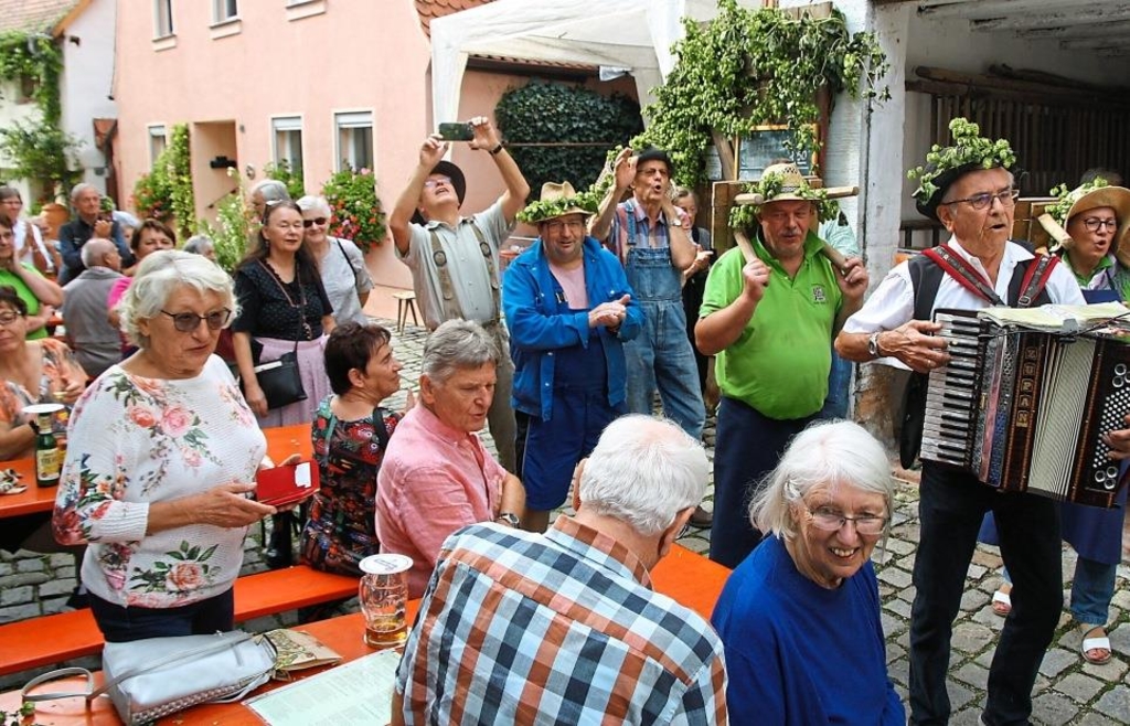Hopfenzupferfest & Saumarkt - Spalt