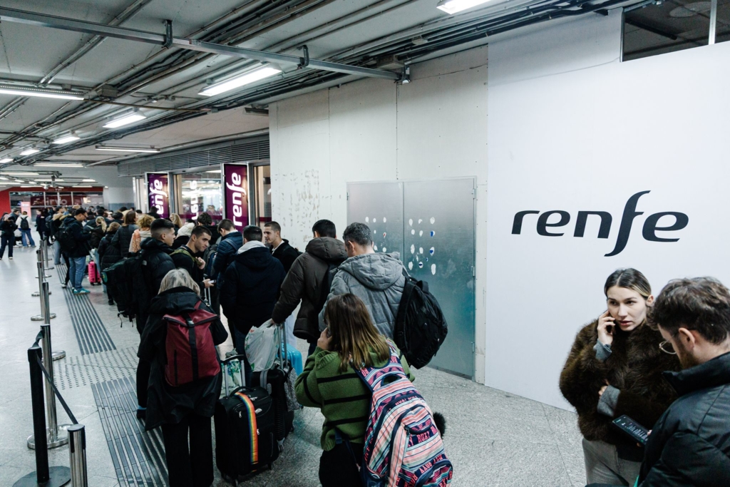 Mindestens-zehn-Tote-bei-Zugungl-ck-in-Spanien