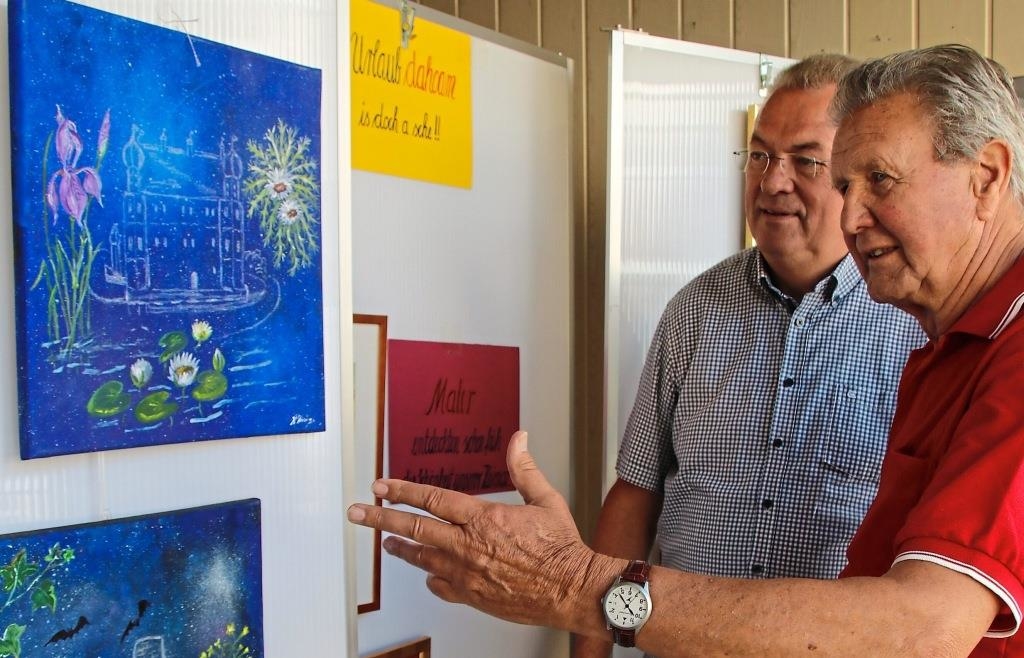Neue Ausstellung in den Fenstern des Wagnerhauses in Altmannstein