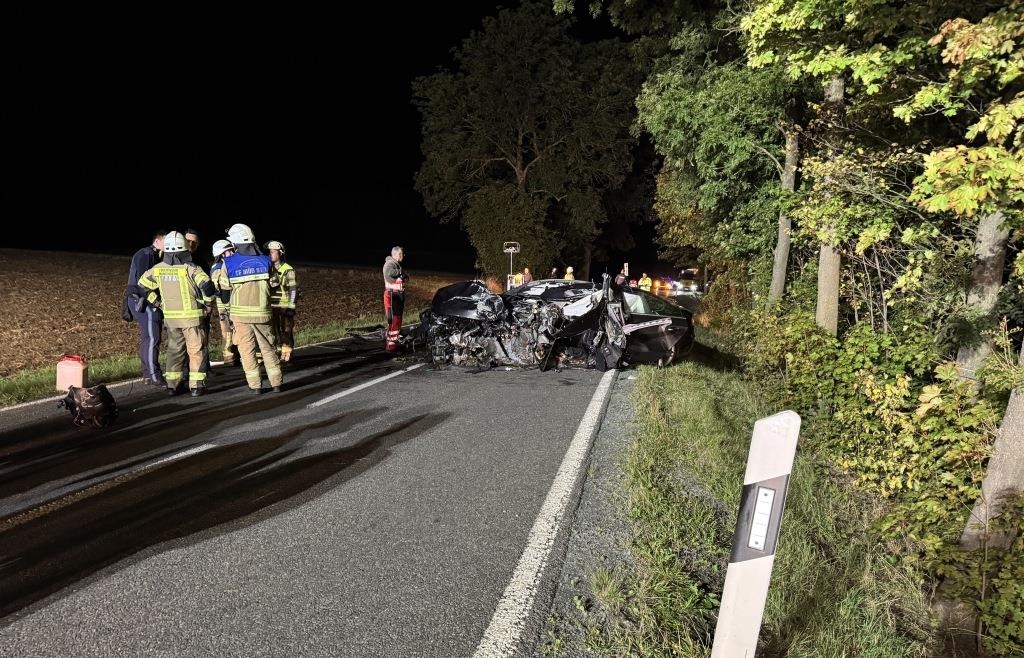 Horrific accident: Teenager (17) dies, young driver in critical condition ...