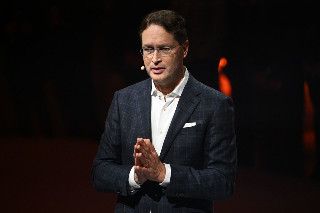 Mercedes-Chef-warnt-vor-politischem-Rechtsruck