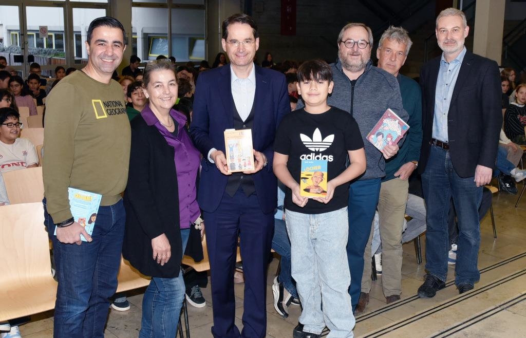 Begeisterung-beim-Vorlesetag-an-der-Sir-William-Herschel-Mittelschule-in-Ingolstadt