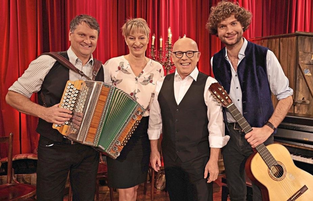 Internationaler-Volksmusiktag-MiE-Kabarettpreis-f-r-die-Couplet-AG
