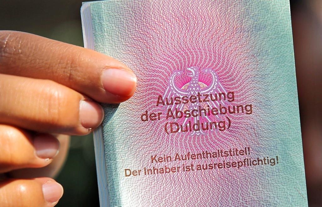 Wirbel um Neuburger Flüchtling: Minister Herrmann stoppt Abschiebung