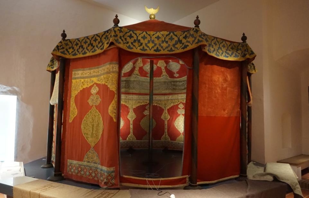 -Die-Heiligen-Drei-K-nige-auf-ihrem-Weg-F-hrung-im-Armeemuseum-Ingolstadt